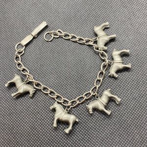 Very unique draft horse bracelet🐴